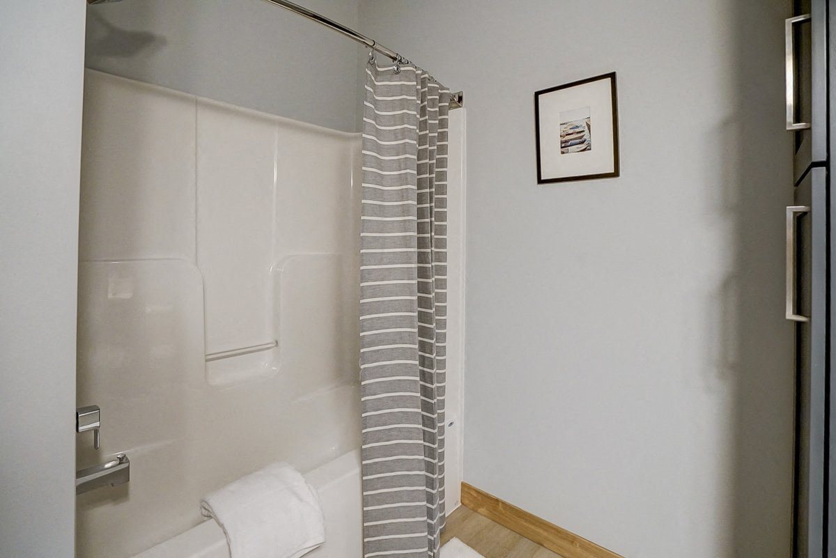 Gallery Photo 6